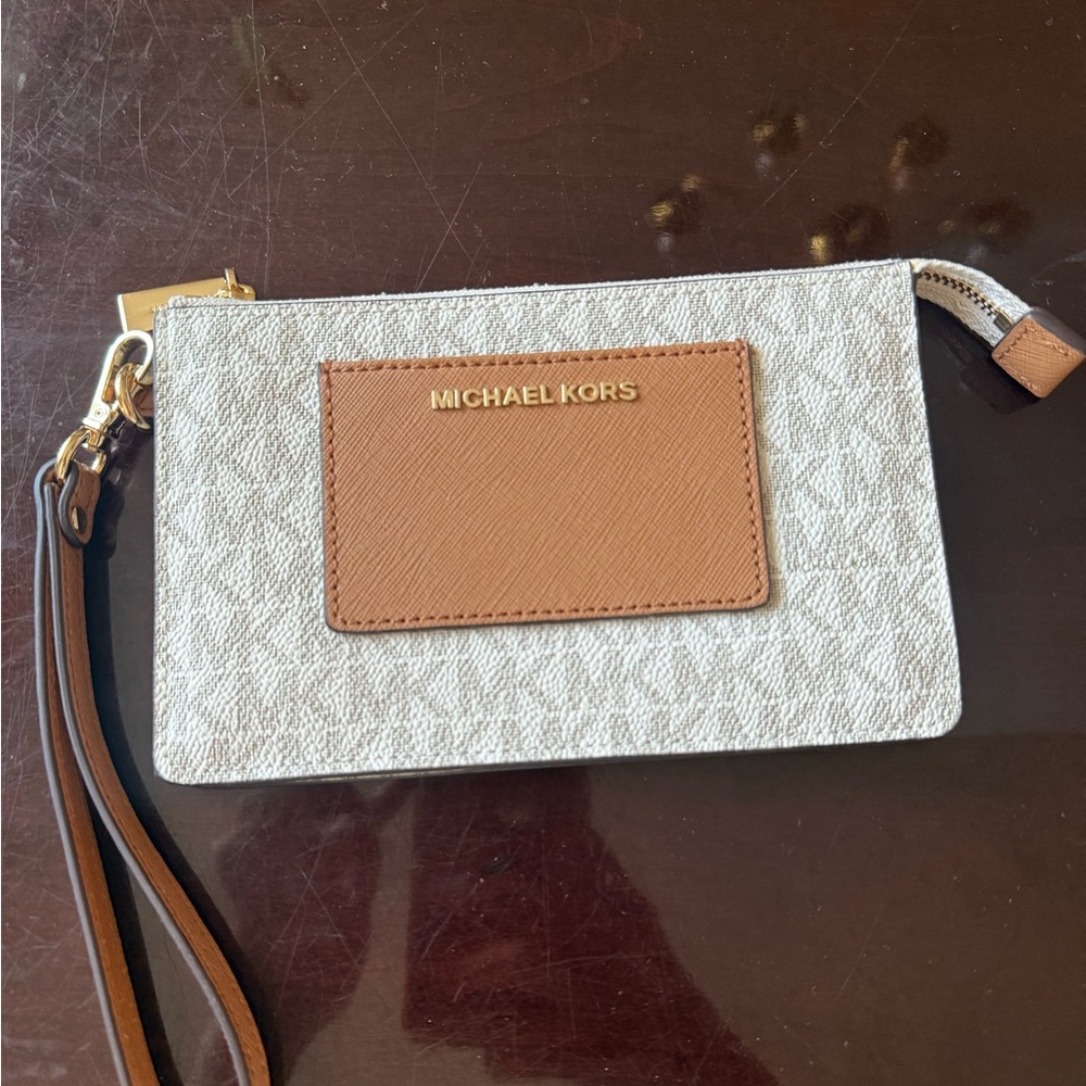 Michael Kors White and Tan Card Wristlet with Gold Logo